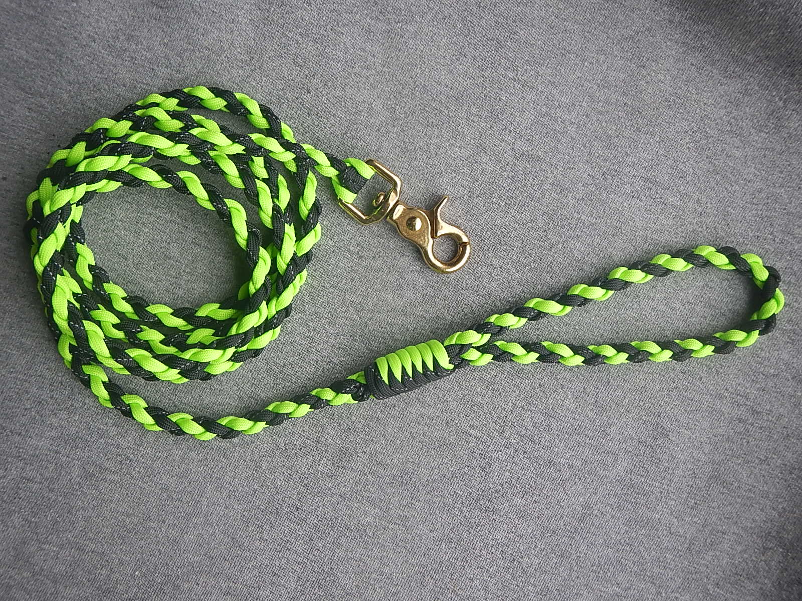 Neon Green And Black Paracord Leash - Paracreations USA
